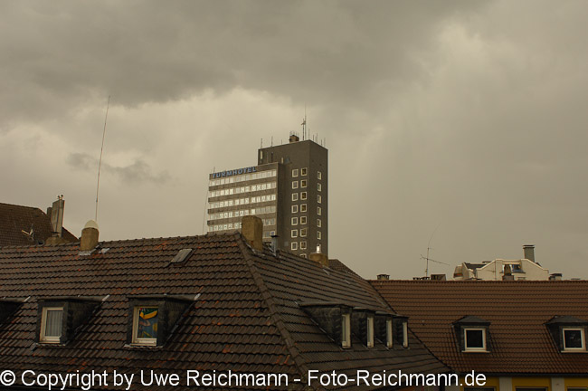 2011_06_18-16.43.24h_0334